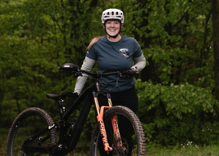 Mountenbikerin Sarah Amschler ist Wegpatin der Trailrunde